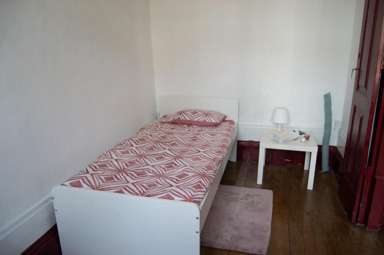 Pb4 House Hostel Braga Luaran gambar