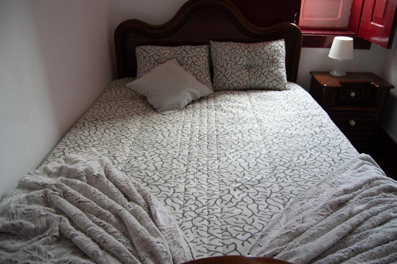 Pb4 House Hostel Braga Luaran gambar